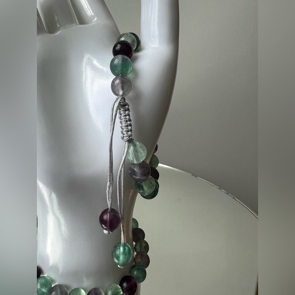 Handmade genuine gemstone bracelet. This Fluorite bracelet is adjustable. - Picture 3 of 5